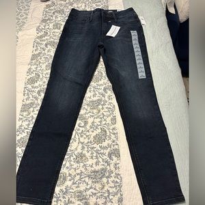 Brand new Old Navy rockstar super skinny size 8 blue jeans
